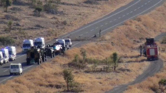 Με μαεστρία οι Κούρδοι ξεκληρίζουν τους Τούρκους: Καρέ-καρέ η εξολόθρευση ολόκληρης τουρκικής διμοιρίας – Βίντεο